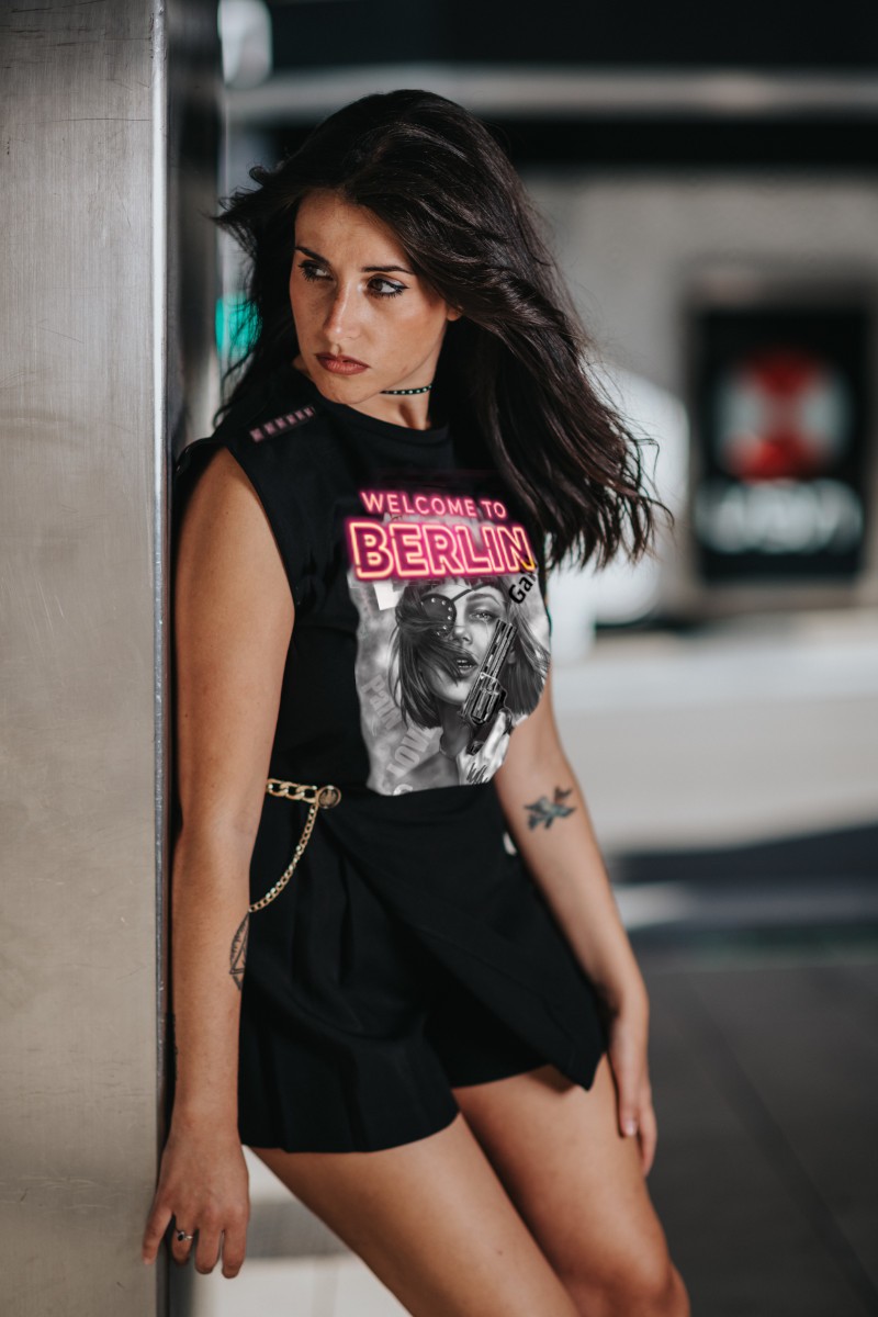 Camiseta mujer BERLIN negra
